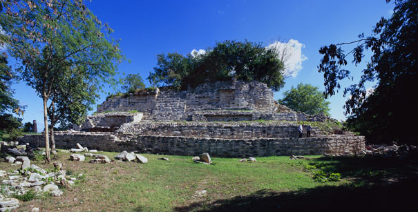 Chultun Temple Right Side  at Ake - ake mayan ruins,ake mayan temple,mayan temple pictures,mayan ruins photos